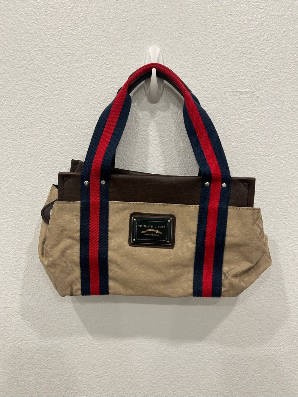 Tommy Hilfiger Beige Canvas Shoulder Bag with Brown Trim and Navy-Red Straps